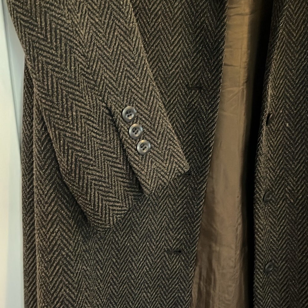 Beautiful Halston brown trench